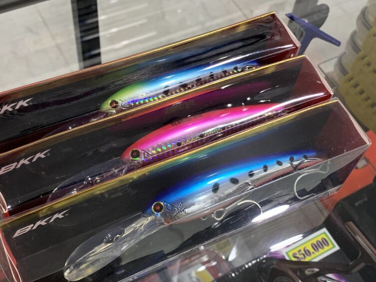 Señuelos para kayak Bad Fish Nakatsu x 3 + Caja Tsurinoya
